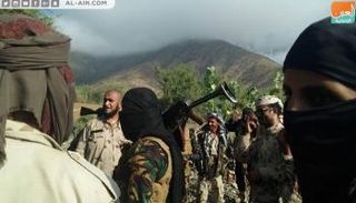 جانب من عمليات مداهمة أوكار القاعدة