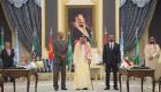 برعاية الملك سلمان.. إثيوبيا وإريتريا توقعان اتفاقية السلام