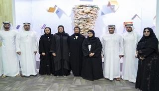  نورة الكعبي تفتتح معرض الكتب الصامتة 