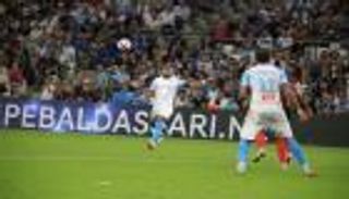 مارسيليا يسحق جانجون برباعية في الدوري الفرنسي