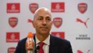 تقارير.. الرئيس التنفيذي لأرسنال يوافق على العمل في ميلان