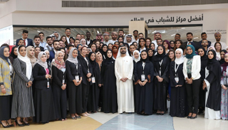 الشيخ محمد بن راشد يلتقي مشاركي 