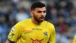 الجزائري لاريس يدخل حسابات مدرب كييفو فيرونا