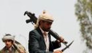 الجيش اليمني يضيق الخناق على زعيم الحوثيين في معقله بصعدة