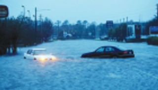 2.5 مليار دولار خسائر أمريكا بسبب إعصار فلورنس