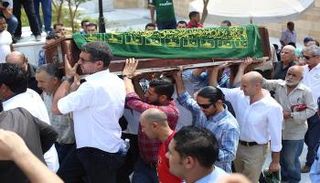 خلال تشييع جثمان الممثل المصري الراحل جميل راتب