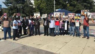 جانب من الوقفة الاحتجاجية لأبناء قبيلة الغفران