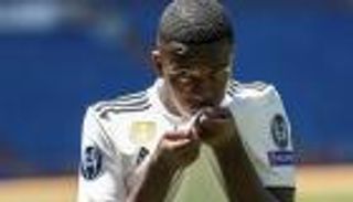 لوبيتيجي يصدم فينيسيوس قبل مواجهة روما في دوري الأبطال