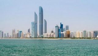 درجة الحرارة العظمى بأبوظبي 42