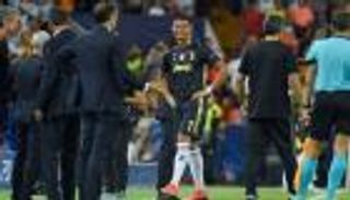 رونالدو يتعرض للطرد للمرة الأولى في دوري الأبطال