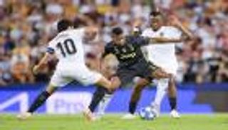 يوفنتوس يقتنص فوزا أمام فالنسيا في ليلة طرد رونالدو