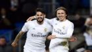 إيسكو يكيل المديح لمودريتش بعد الفوز على روما