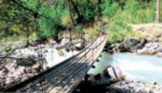 بالصور.. القوقاز موطن سياحة المغامرات والرياضات الشتوية