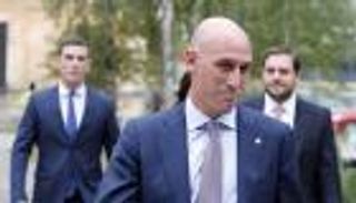 الاتحاد الإسباني يحسم موقفه من إقامة مباريات الليجا في أمريكا