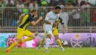 السومة يسجل والأهلي يتخطى الحزم في الدوري السعودي