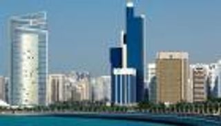 زخم سياحي في أبوظبي.. نمو نزلاء الفنادق 10.5%