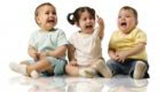 كيفية التعامل مع الطفل كثير البكاء