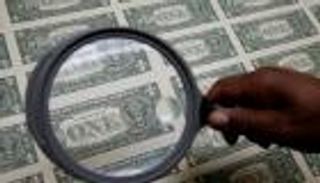 توقف خسائر الدولار بعد توقعات زيادة أسعار الفائدة الأمريكية