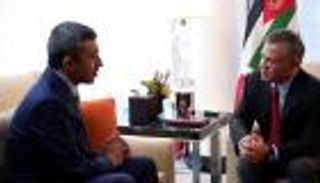 عاهل الأردن يبحث مع عبدالله بن زايد القضايا الدولية والإقليمية