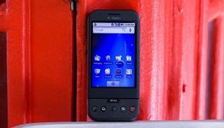 الهاتف T-Mobile G1 - صورة أرشيفية