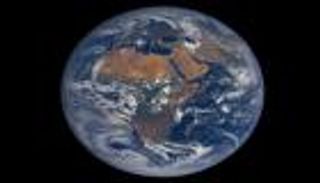 الليل والنهار يتساويان في عدد الساعات مع بداية الخريف فلكيا 