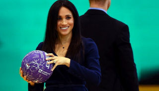 ميجان أظهرت مهاراتها في زيارة لمكرمين من Coach Core 