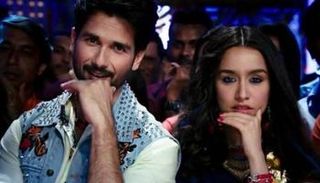 مشهد من فيلم "باتي جول ميتير شالو"