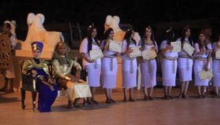 احتفالات يوم السياحة العالمي في القرية الفرعونية بمصر