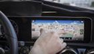 تقنية جديدة من مرسيدس تبعد سائقيها عن مناطق سكن المجرمين