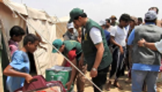 "سلمان للإغاثة" يسيّر قافلة مساعدات عاجلة لأهالي "الأزارق" اليمنية