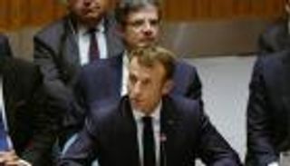 ماكرون: يتعين وقف إمداد إيران للحوثيين و"حزب الله" بالصواريخ