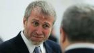 مشاكل دبلوماسية تجبر أبراموفيتش على بيع تشيلسي