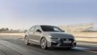 بالفيديو والصور.. تحديث هيونداي i30 فاست باك