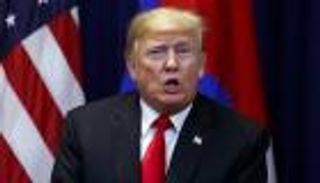 ترامب ينتقد رفع "المركزي الأمريكي" أسعار الفائدة