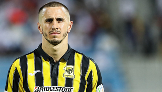 الصربي بيزيتش