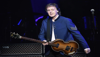 مغني فرقة البيتلز بول مكارنتي - أرشيفية