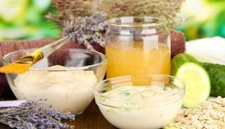 ماسكات طبيعية للتخلص من حبوب الظهر