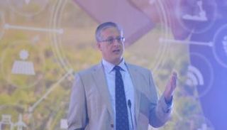 جوليان لامبيتي مدير الزراعة المهنية بالبنك الدولي