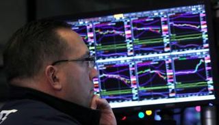 الأسهم الأمريكية ترتفع مع احتفالات العام الجديد