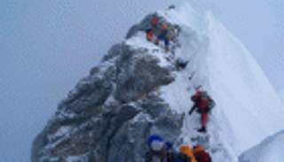 لعشاق المغامرة.. 7 قمم عالمية تجذب المحترفين والهواة