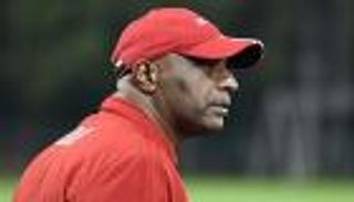 مدير منتخب الإمارات: جاهزون لكأس آسيا.. وننتظر دعما جماهيريا