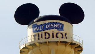 شخصية "ميكي ماوس" تعد من أشهر شخصيات "ديزني" 