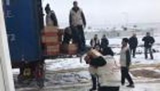 15 مليون درهم مساعدات إماراتية للاجئين لمواجهة الشتاء