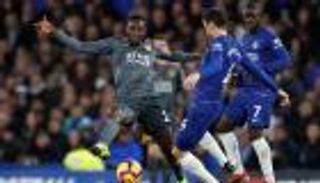 تشيلسي يتعثر أمام ساوثهامبتون في ليلة "المئوية الخامسة" لفابريجاس