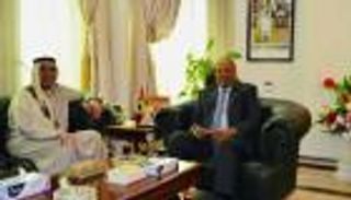 سفير الإمارات بمصر يلتقي رئيس أمناء الهيئة العربية للمسرح