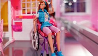 الدمية "باربي" تحتفل في 2019 بعيدها ميلادها الستين