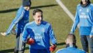 تقارير.. ريال مدريد يجدد عقد نافاس موسما إضافيا