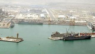 التقلبات الجوية تغلق موانئ الكويت