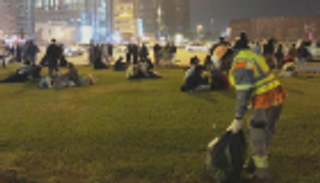 إزالة 87 طنّا من النفايات بمواقع احتفالات رأس السنة في دبي