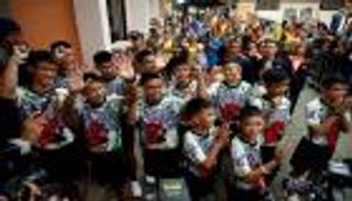 أطفال كهف تايلاند ضيوف شرف في كأس آسيا 2019